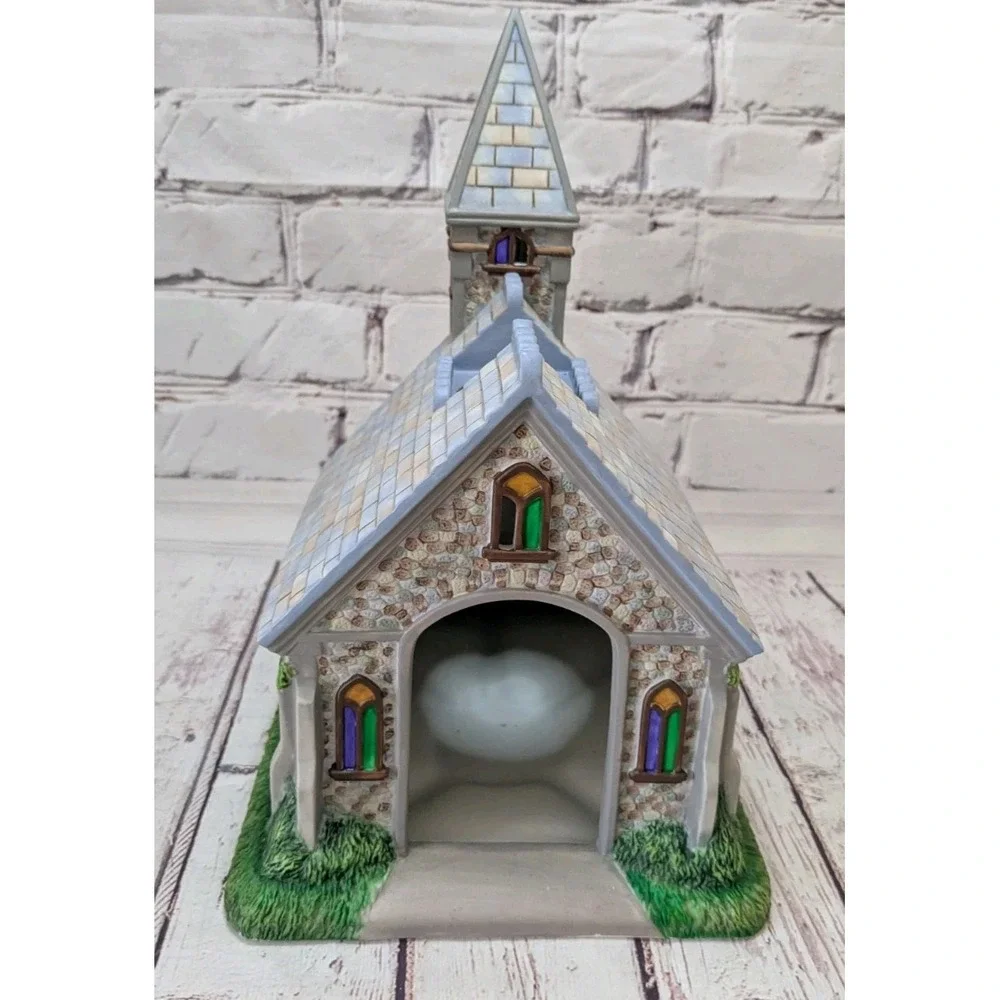 PARTYLITE Olde World Village #2 CHURCH Tealight Candle Holder Christmas Decor‎